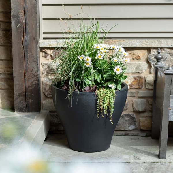 Step2 Fernway Blomkruka Onyxsvart | Plastkruka för trädgård/balkong/terrass