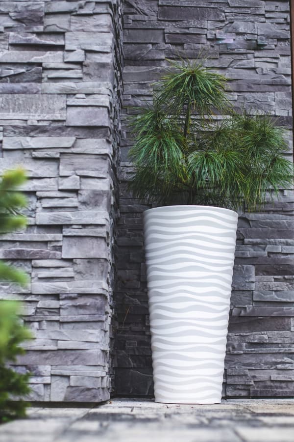 Sahara Dunes Slim 30 runde blomsterpotter | Antracit