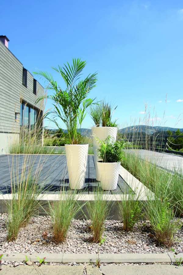 Slimmad DPMT400 flätad blomkruka med insats | Vit