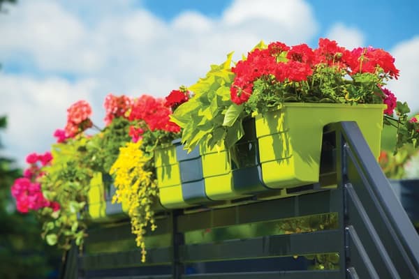 Wave 60 gelænderblomsterpotte | Terrakotta