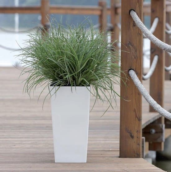URBI DURS300 hög blomkruka med insats | Vit
