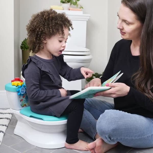 BABY EINSTEIN Mini barntoalett med toalettreducerare, musikalisk spolning