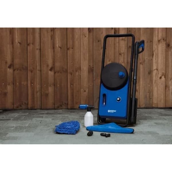 Nilfisk Core 150-10 PowerControl LYXBILTVÄTT 150 bar högtryckstvätt - Blå/Svart