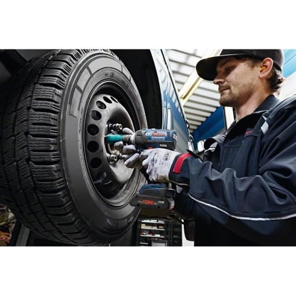 Pakke med 2 stk. 18V ProCORE 4Ah batterier + hurtigoplader - BOSCH - 1600A01BA3