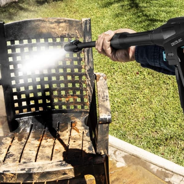 Cecotec Pressure washer-. Suitable for your home and harden. Powerful, efficient, and easy to carry.