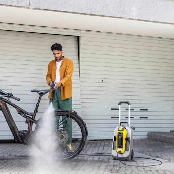 KARCHER - OC 6-18 Premium medeltrycks mobilrengörare - 18 V batteri ingår ej - 24 bar - 200l/h