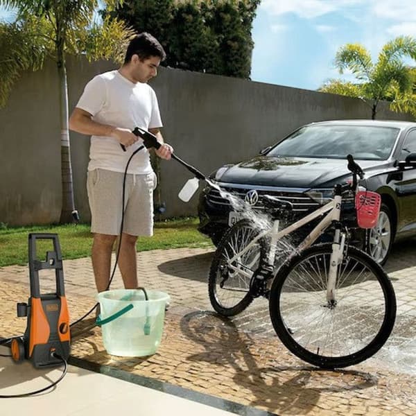 Högtryckstvätt BLACK+DECKER PW1450TDL-QS - 1400W - 105 bar - Lång räckvidd
