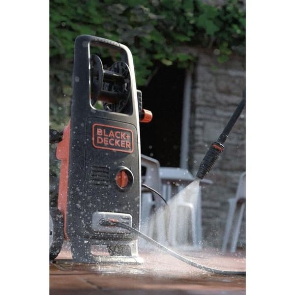 Black - Decker Black + Decker BXPW2000PE högtryckstvätt med Deluxe uteplatsrengöring och fast borste (2000 W, 140 bar, 440 l/h)