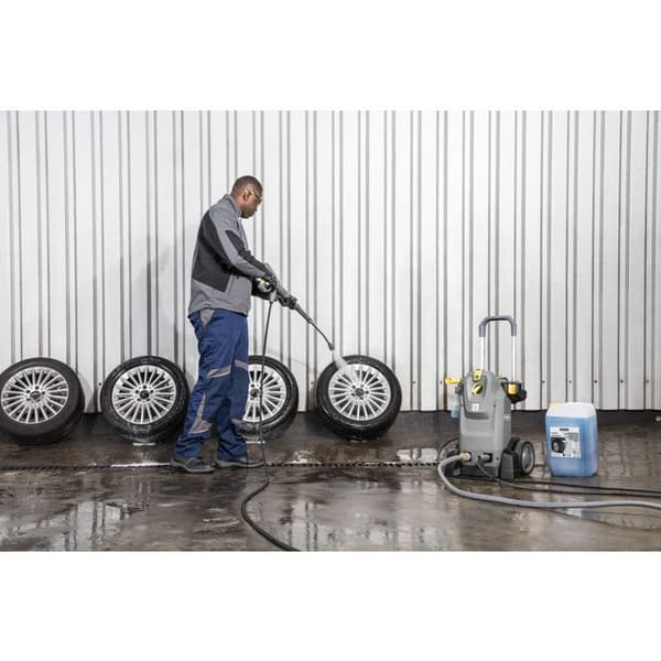 Kallt vatten högtryckstvätt 4,2kW 170bar flöde 700L/h med mässingspump och roterande munstycke HD 7/17 M+ Karcher