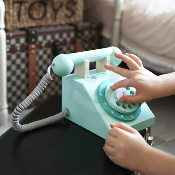 CLASSIC WORLD Classic Børnetelefon i træ 4 el.