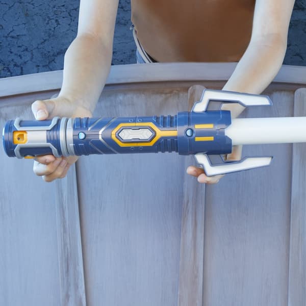 P7206 HASBRO F1159 STAR WARS -SABERI VALKOINEN PP Ashoka Tano -valomiekka