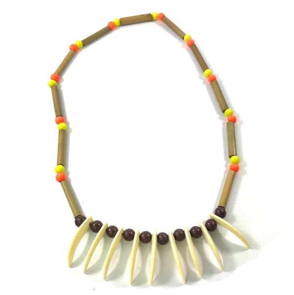 Indian necklace with claws