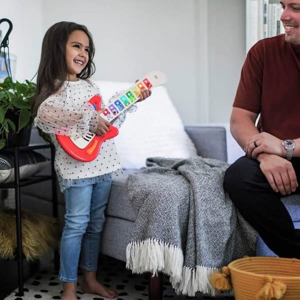 Connected Magic Touch Guitar - Första åldersspel - Tidiga inlärningsspel - Musikleksaker