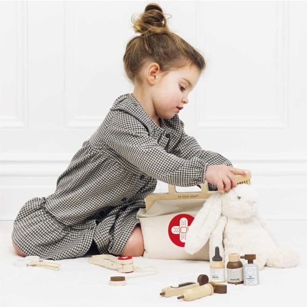 Le Toy Van - Veterinärväska med tillbehör - PETIT JOUR