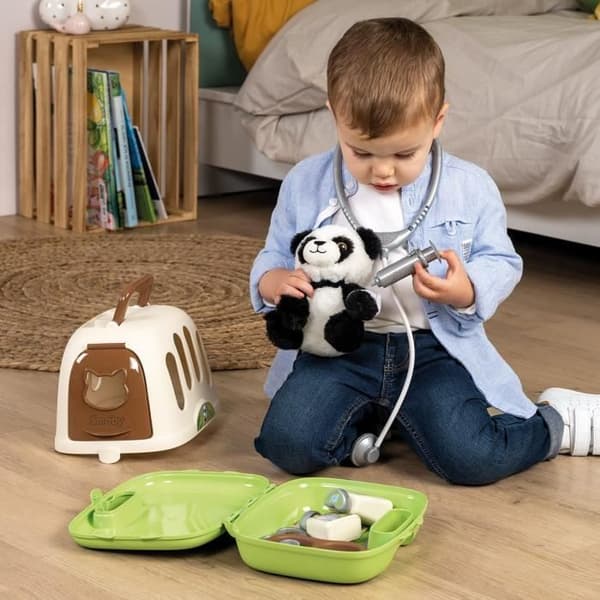 Smoby - Dyrelægetui - 1 panda plysdyr og meget tilbehør - 2 i 1 produkt: Transportbur