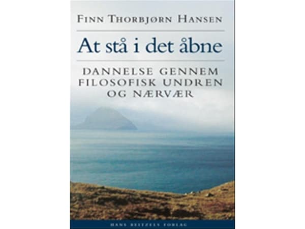At stå i det åbne | Finn Thorbjørn Hansen | Kieli: Tanska