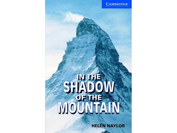 In the Shadow of the Mountain | Helen Naylor | Språk: Danska