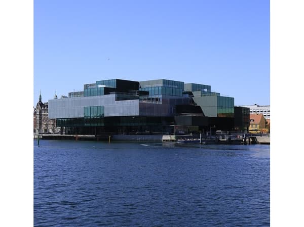 En Arkitekturhistorisk Periode fra år 2000 #2 Inderhavnen | Ole Sørensen | Kieli: Tanska