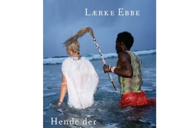 Hon som lät sig ledas av vinden | Lærke Ebbe | Språk: Danska