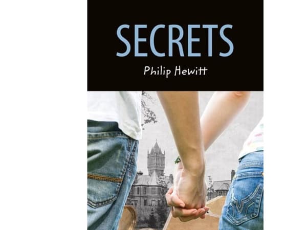 Secrets, TR 4 | Philip Hewitt | Kieli: enu