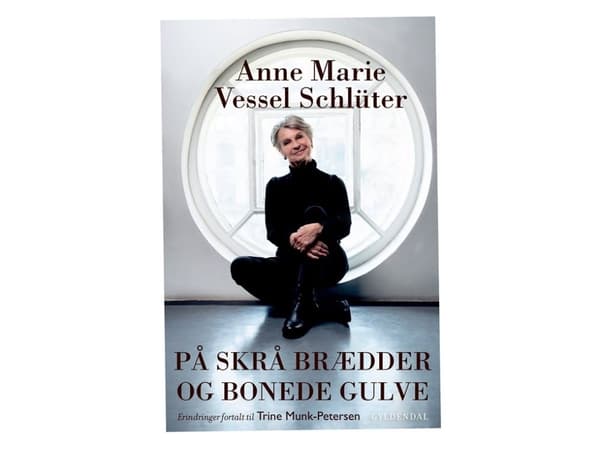 På lutande brädor och asfalterade golv | Trine Munk-Petersen | Språk: Danska