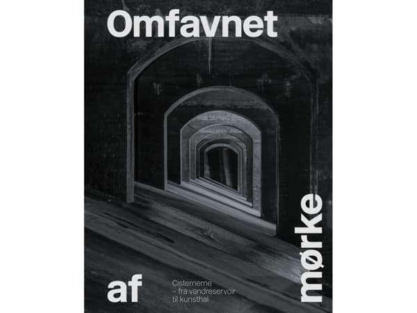 Omfavnet af mørke | Astrid la Cour;Carsten Thau;Maria Gadegaard;Minik Rosing
