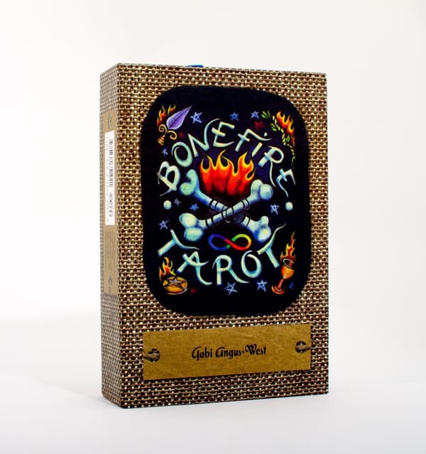 Bonefire Tarot 9780764351921
