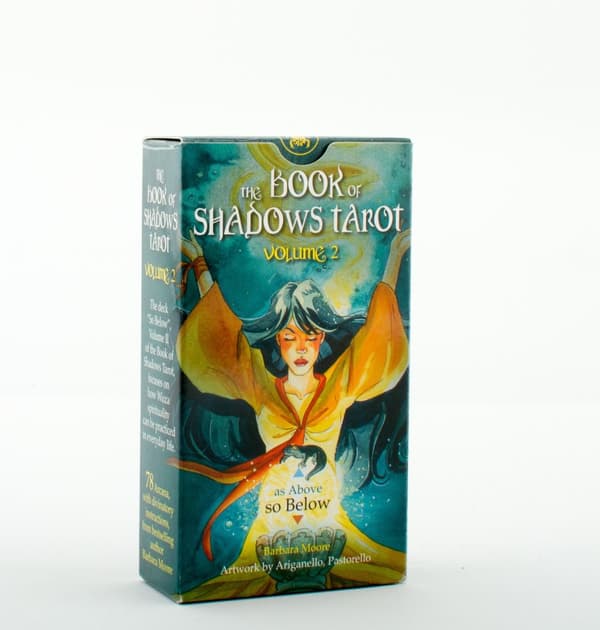 ...so below : the Book of Shadows Tarot, vol. II 9788865271858