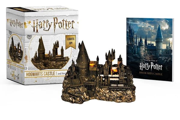 Harry Potter Hogwarts Castle And Sticker Book 9780762464401