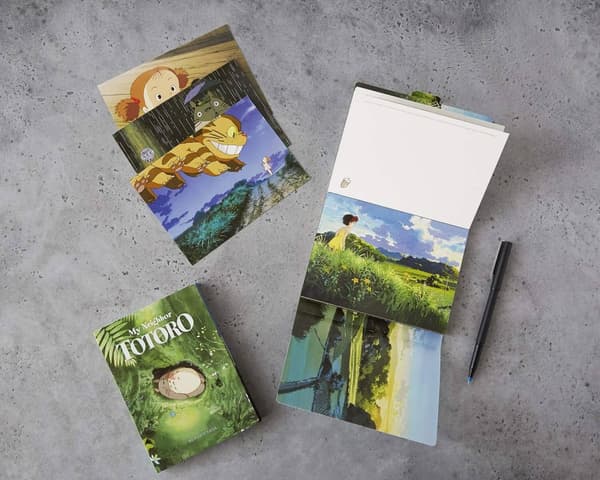My Neighbor Totoro: 30 Postcards 9781452171234