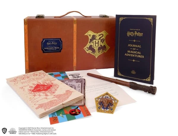 Harry Potter: Hogwarts Trunk Collectible Set 9780762474738