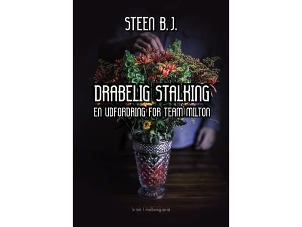 Mördare förföljer Steen B.J. | Språk: Danska