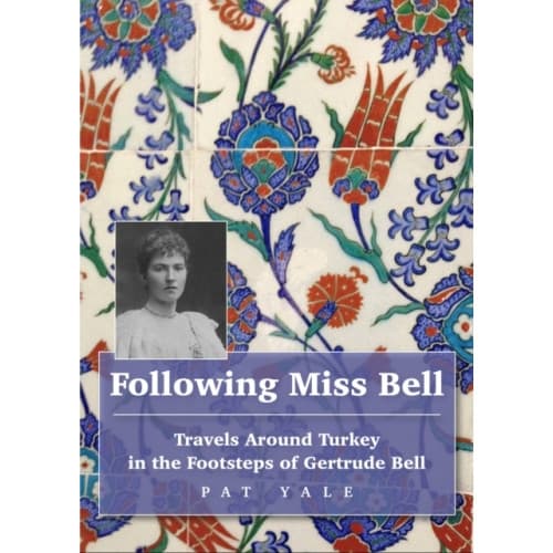 Following Miss Bell (häftad, eng)