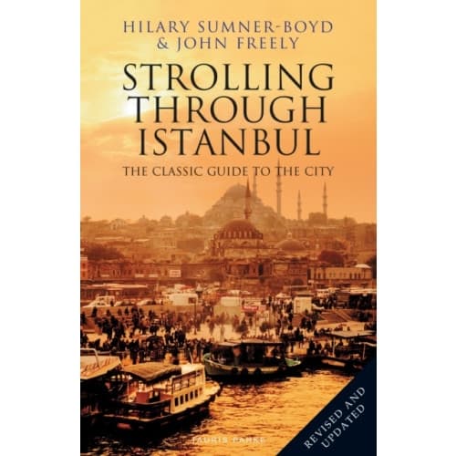 Strolling Through Istanbul (häftad, eng)