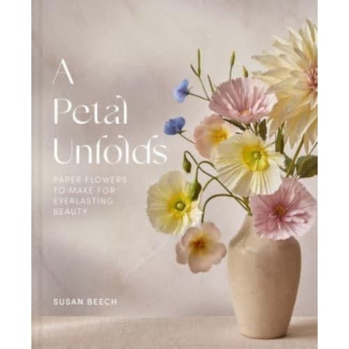 A Petal Unfolds (inbunden, eng)