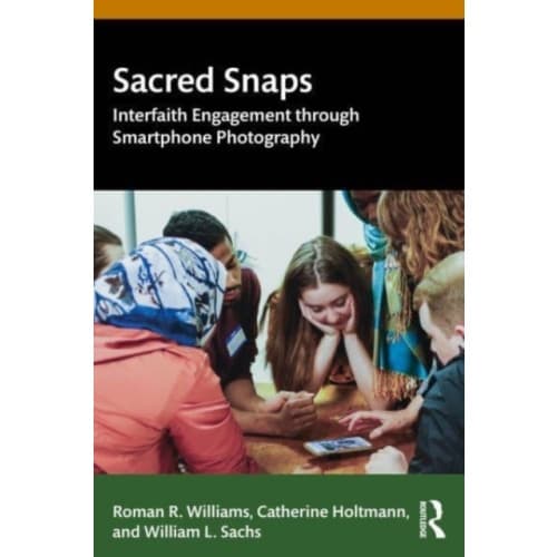 Sacred Snaps (häftad, eng)