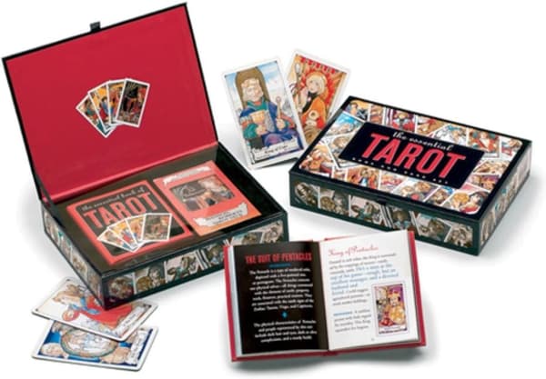 The Essential Tarot Book & Card Set 9780880882484