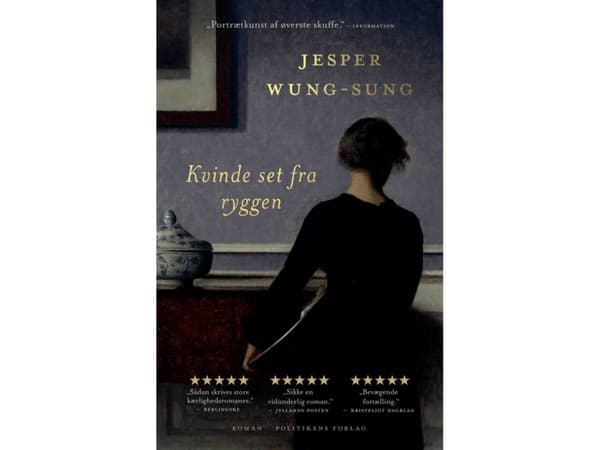Kvinna sedd bakifrån | Jesper Wung-Sung | Språk: Danska