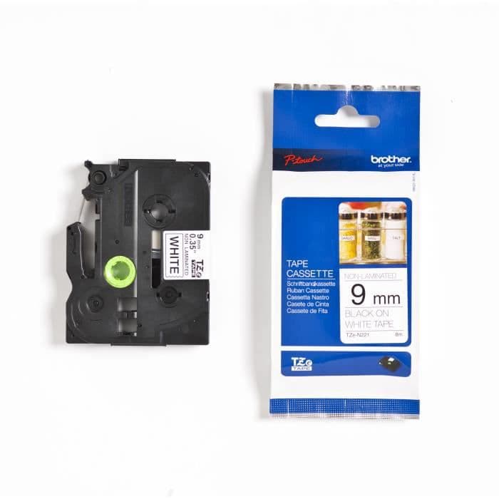 Band BROTHER - TZEN221 - 9mm svart på vit bakgrund - Qt 1