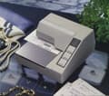 Miniatyrbild 2 av 6: Epson TM-U 295, RS232, vit recept-/kvittoskrivare, matrisutskrift, utskriftsbredd (max.): 65 mm, hastighet (max.): 2,1 lps, RS232, ESC/POS, beställ se