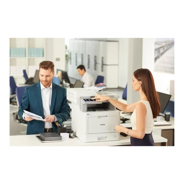 Brother MFC-L9570CDW färglaser multifunktionsskrivare - Legal (216 x 356 mm) - upp till 33 sid/min