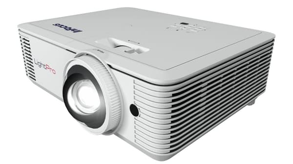InFocus Vista II IN0048ST DLP Full HD-projektor med kort kastlängd och 2 x HDMI för klassrum och kontor