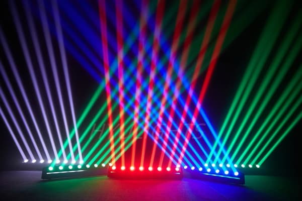 LED Scenebelysning, RGBW Quad LED, Bevægelig Hovedstråle