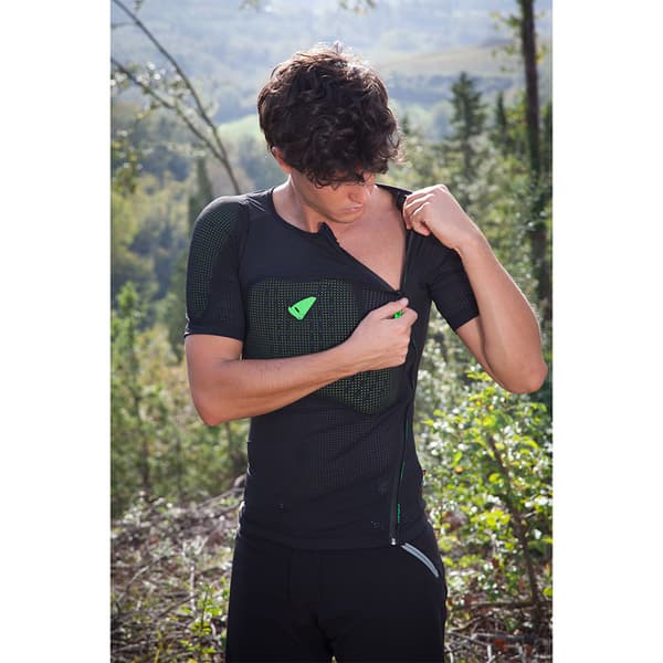 Ufo Centurion Bv2 T-shirt Med Kortärmskydd Svart S-M