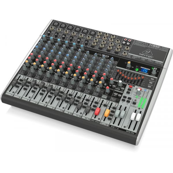 Behringer Xenyx X1832USB - kompaktmikser