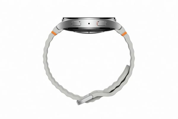 Samsung Galaxy Watch7 - 44 mm - smartklokke med sportsbånd - gummi - båndbredde: M/L - display 1.47" - 32 GB - NFC, Wi-Fi, Bluetooth - 33.8 g - sølv