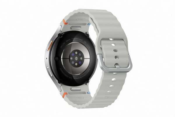 Samsung Galaxy Watch7 - 44 mm - smartklokke med sportsbånd - gummi - båndbredde: M/L - display 1.47" - 32 GB - NFC, Wi-Fi, Bluetooth - 33.8 g - sølv
