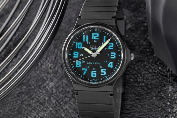 Zegarek Casio Zegarek Męski Casio MQ-71-2BDF (34 mm)