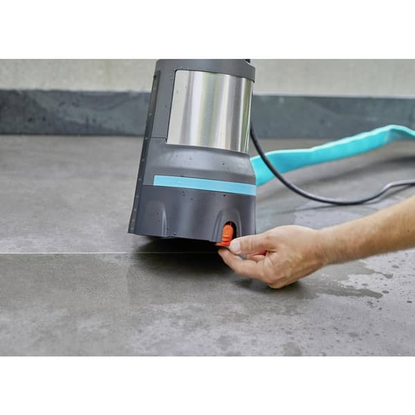GARDENA 11000 aquasensor 09034-61 Klarvattenpump dränkbar 11.000 l/h 7 m