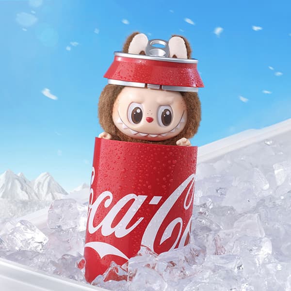 POP MART Labubu The Monsters Big into Energy 17 cm(Cola Gömställe)